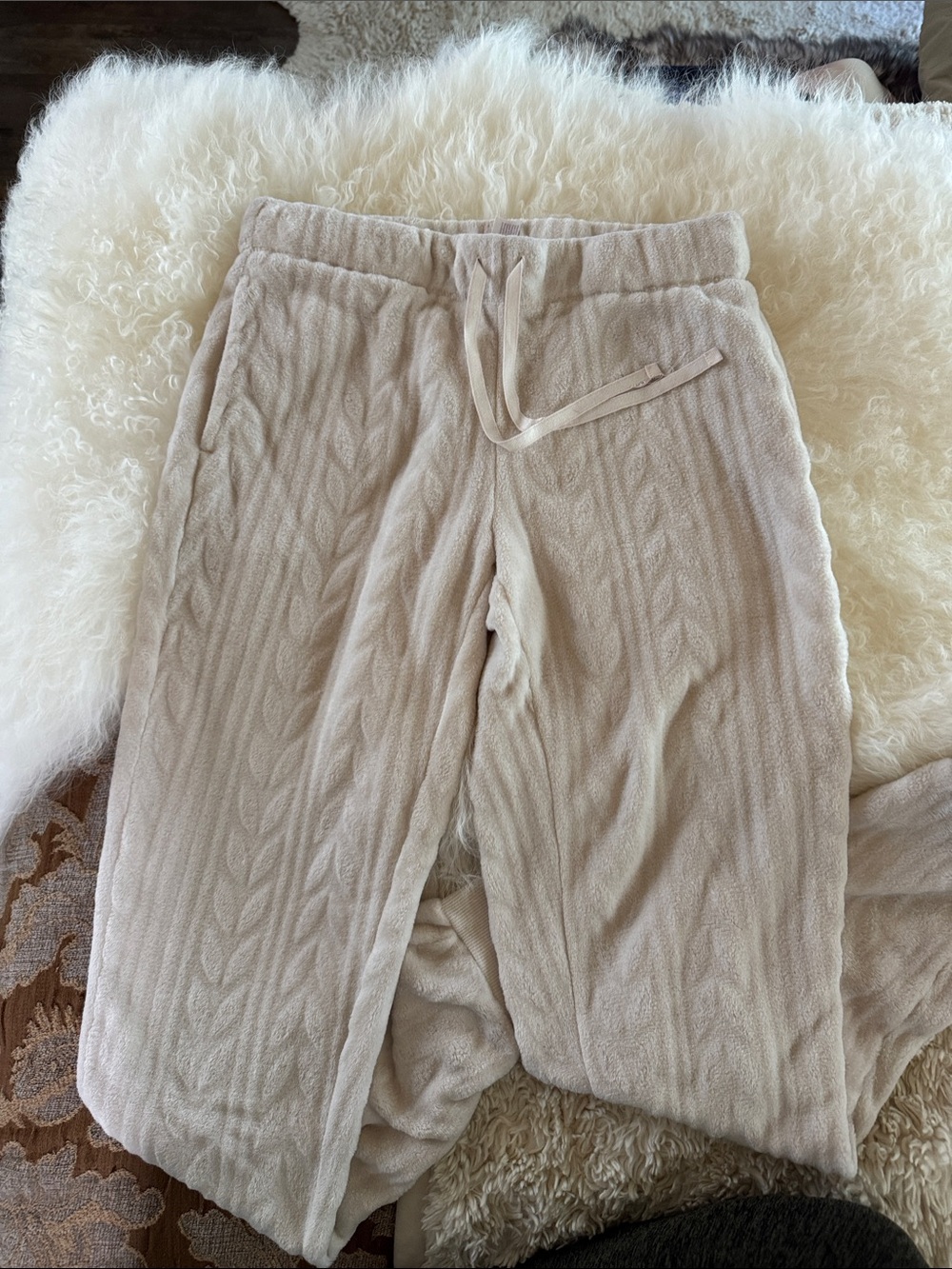 Size Small Cozy Cable-Knit Plush Pajama Pants - Cream